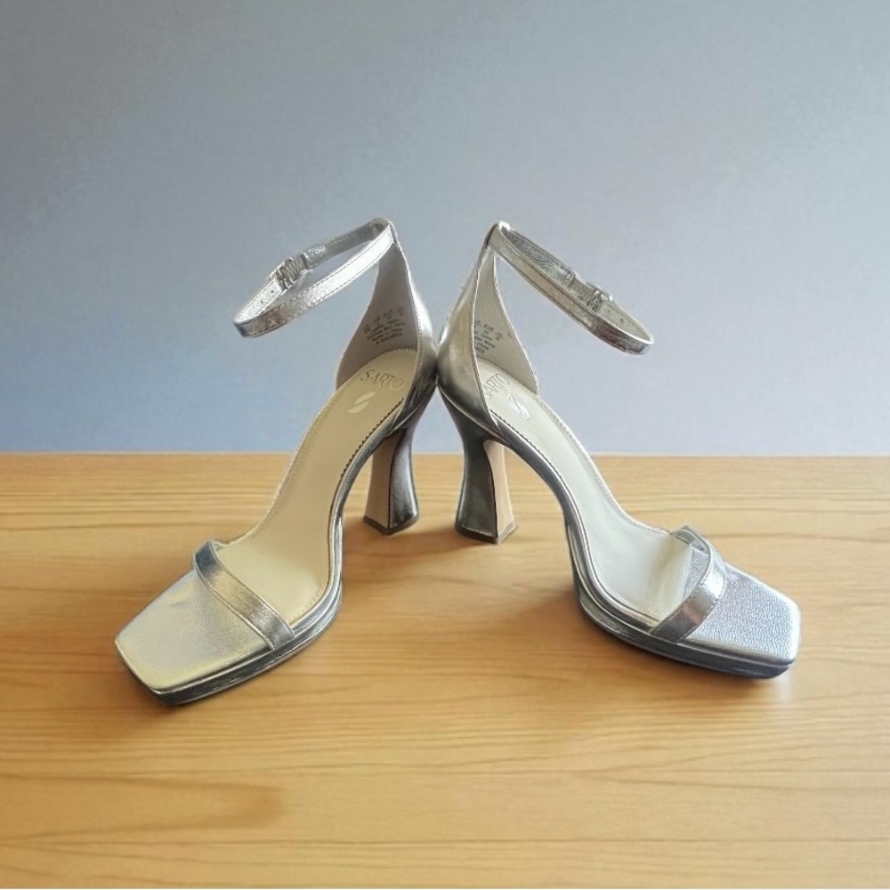 Franco Sarto Silver Ankle Strap Heels, Sz 8, NWB